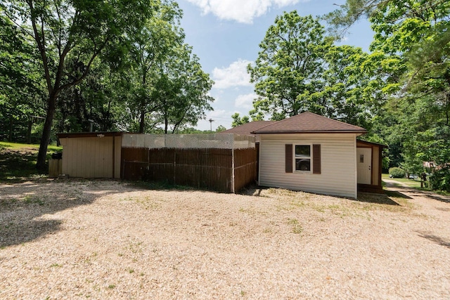 143 Pkin Ln, Raphine, VA 24472 - view of side of property