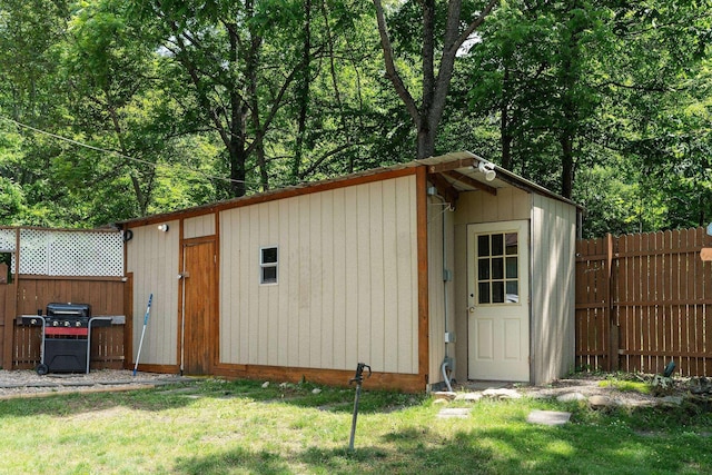 143 Pkin Ln, Raphine, VA 24472 - view of shed with a fenced backyard