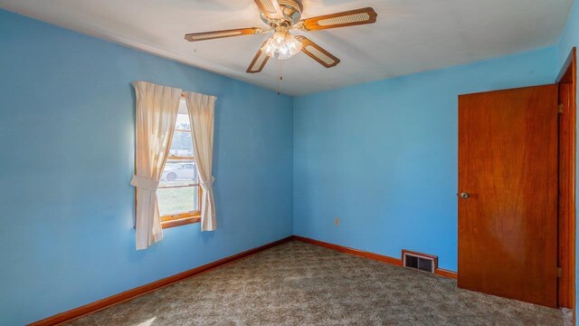 338 Fairfax Ave, Elkton, VA 22827 - empty room with carpet floors, baseboards, and a ceiling fan