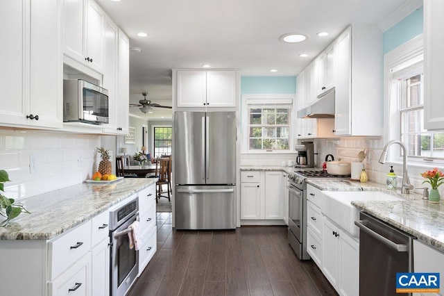 25 Bolling Cir, Palmyra, VA 22963 - kitchen featuring stainless steel appliances, under cabinet range hood, white cabinets, and recessed lighting