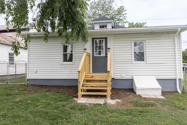 519 Arpia St, Lexington, VA 24450 - rear view of house with roof with shingles
