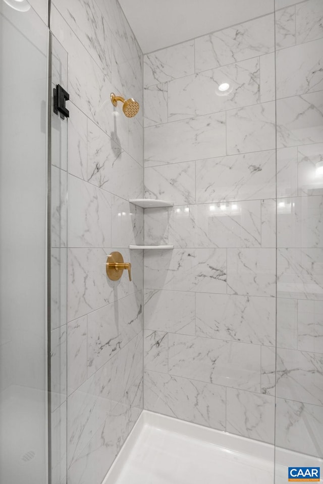 1367 Laconia Ln, Charlottesville, VA 22911 - full bath featuring tiled shower