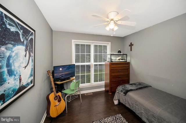 10118 New Scotland Dr, Fredericksburg, VA 22408 - bedroom featuring wood finished floors, baseboards, and ceiling fan