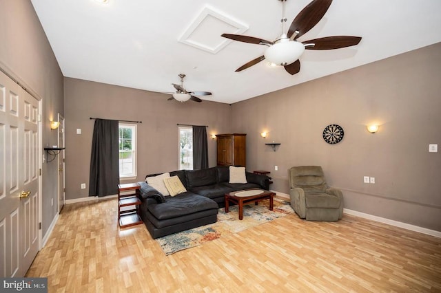 10118 New Scotland Dr, Fredericksburg, VA 22408 - living area featuring light wood finished floors, baseboards, and ceiling fan
