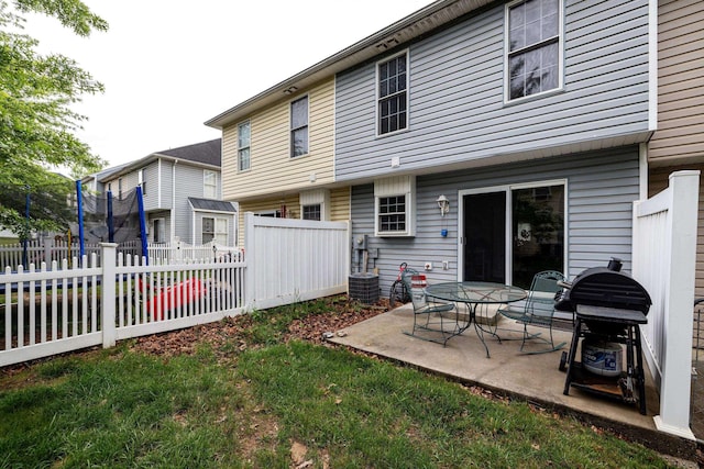 1045 Alexander Hamilton Ln, Harrisonburg, VA 22802 - rear view of property with a patio