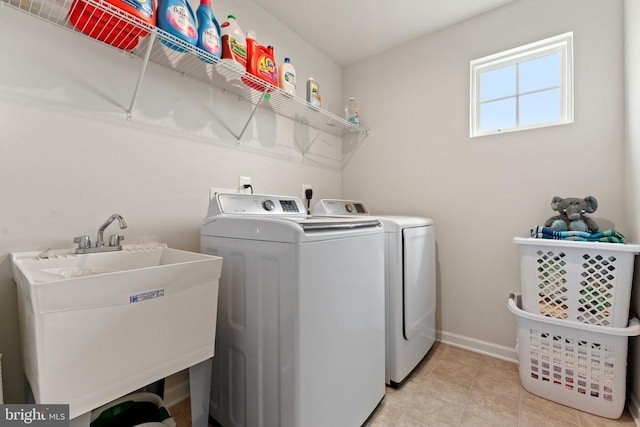12804 Monterey Ct, Fredericksburg, VA 22407 - laundry room with independent washer and dryer, baseboards, and light tile patterned flooring