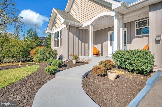 106 Wakefield Dr, Locust Grove, VA 22508 - property entrance with a porch