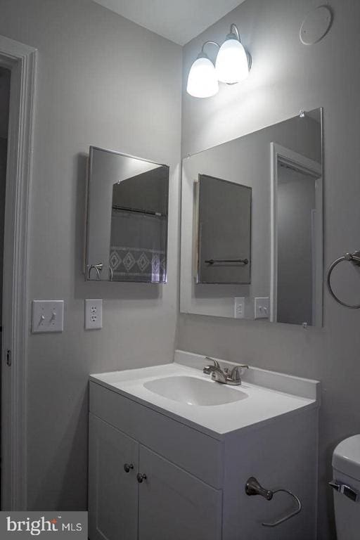 10732 Wakeman Dr, Fredericksburg, VA 22407 - bathroom featuring vanity and toilet