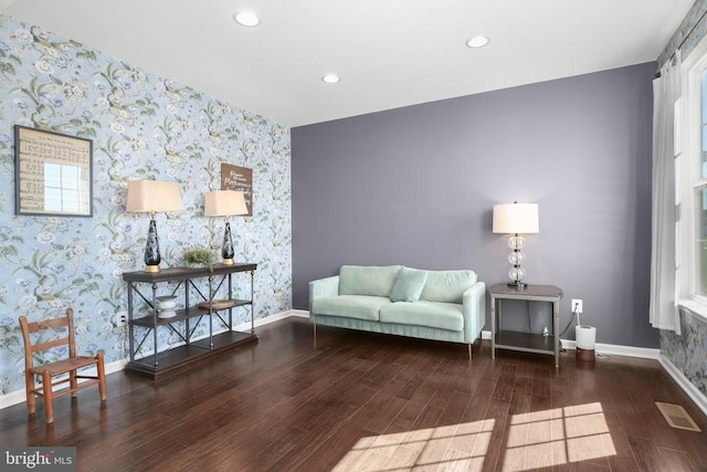1906 Captain Dr, Fredericksburg, VA 22408 - living area with wallpapered walls, wood finished floors, baseboards, recessed lighting, and an accent wall