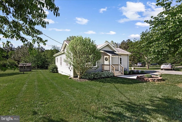3048 Oakland Rd, Louisa, VA 23093 - obstructed view of property with a front lawn