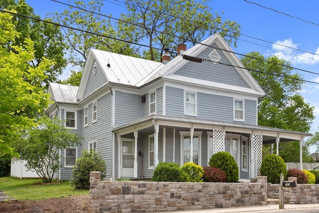 121 Central St S, Broadway, VA 22815 - view of front facade featuring a chimney and a porch