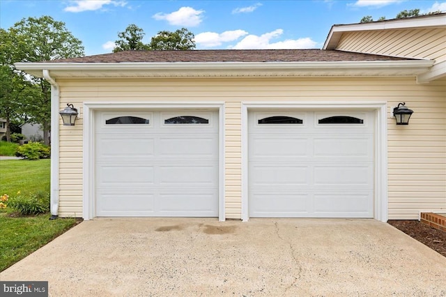 500 Maple Grove Dr, Fredericksburg, VA 22407 - view of garage