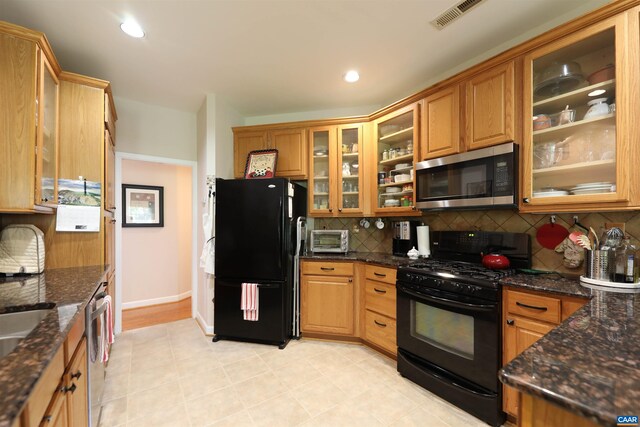 515 Broadleaf Way, Charlottesville, VA 22911 - bedroom featuring light carpet and baseboards