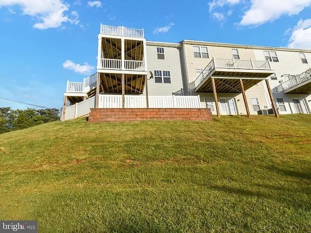 2486 Winthrop Dr, Charlottesville, VA 22911 - back of house with a lawn