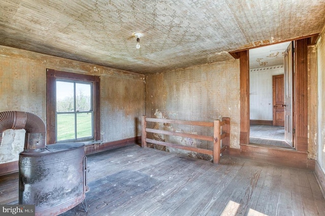 empty room featuring hardwood / wood-style floors