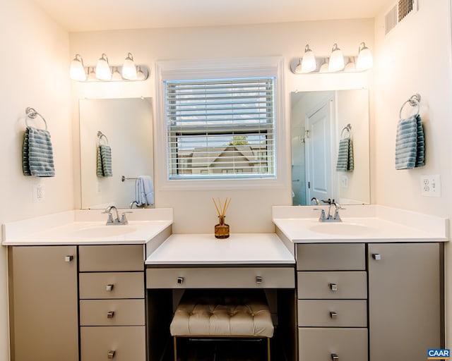 142 Junction Ln, Charlottesville, VA 22902 - full bathroom featuring two vanities