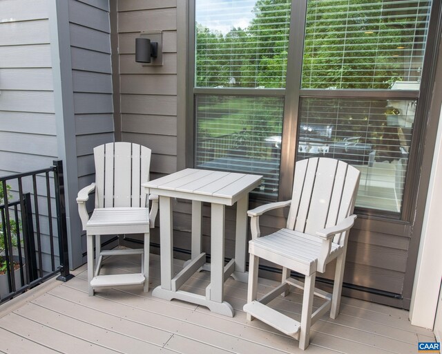 142 Junction Ln, Charlottesville, VA 22902 - view of wooden terrace