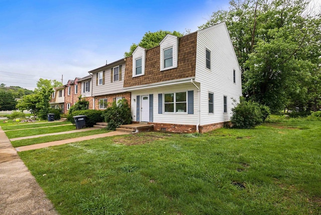 1114 Mountain View Dr, Harrisonburg, VA 22801 - view of front of home featuring a gambrel roof and a front lawn