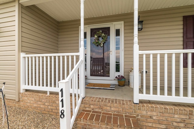 118 Wexford St, Staunton, VA 24401 - property entrance featuring covered porch