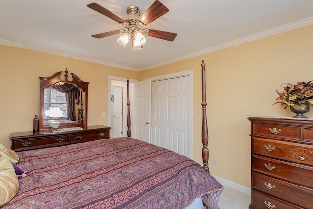 225 Divot Dr, Harrisonburg, VA 22802 - bedroom featuring crown molding, light colored carpet, a ceiling fan, baseboards, and a closet