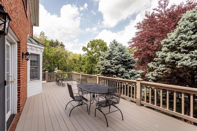 225 Divot Dr, Harrisonburg, VA 22802 - deck with outdoor dining area