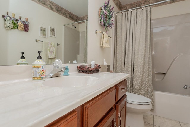 225 Divot Dr, Harrisonburg, VA 22802 - full bath with vanity, toilet, shower / bath combination with curtain, and tile patterned flooring