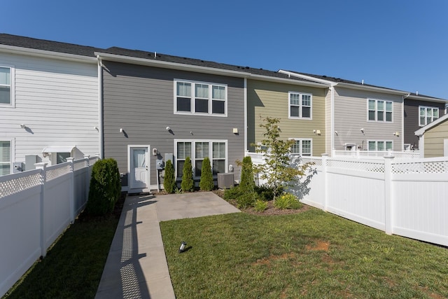 3267 Battery Park Pl, Rockingham, VA 22801 - back of house with a fenced backyard and a patio