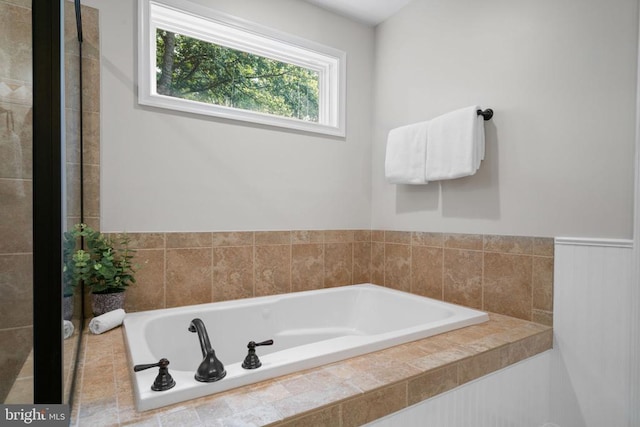 12800 Pickett Ct, Spotsylvania, VA 22551 - full bathroom featuring a garden tub