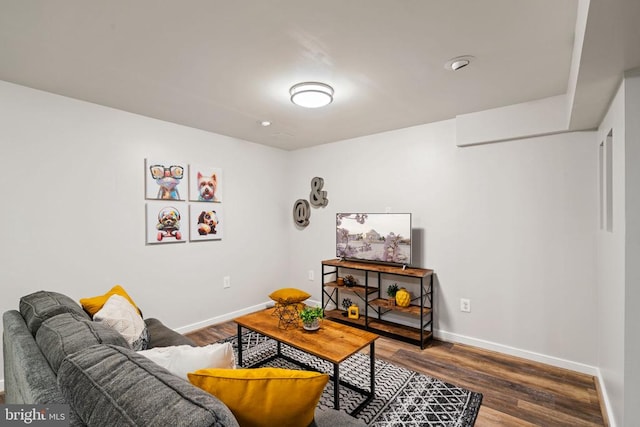 12800 Pickett Ct, Spotsylvania, VA 22551 - living room featuring dark wood-style floors and recessed lighting