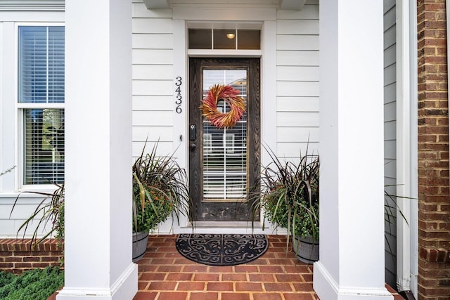 3436 Charleston Blvd, Rockingham, VA 22801 - entrance to property with a porch