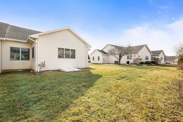43 Greenview Ln, New Market, VA 22844 - rear view of house featuring a yard