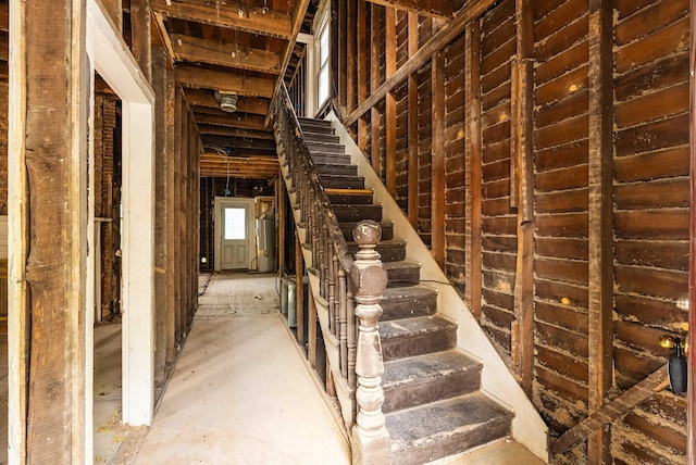822 Beverley St W, Staunton, VA 24401 - view of stairway