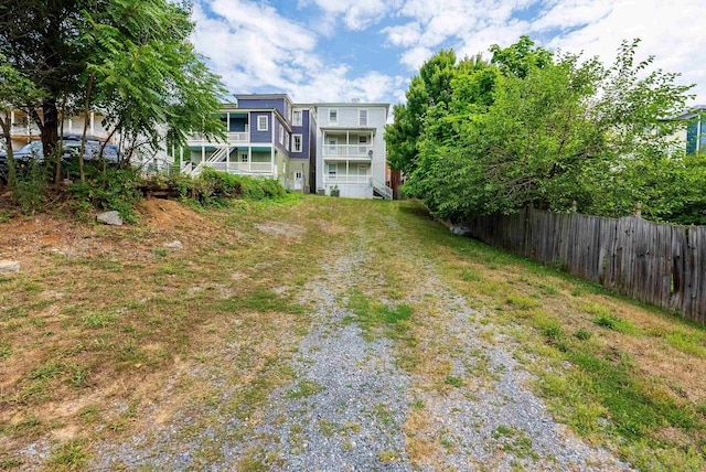 822 Beverley St W, Staunton, VA 24401 - view of yard featuring driveway and fence