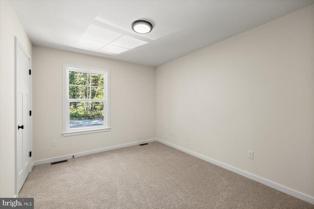 empty room with carpet