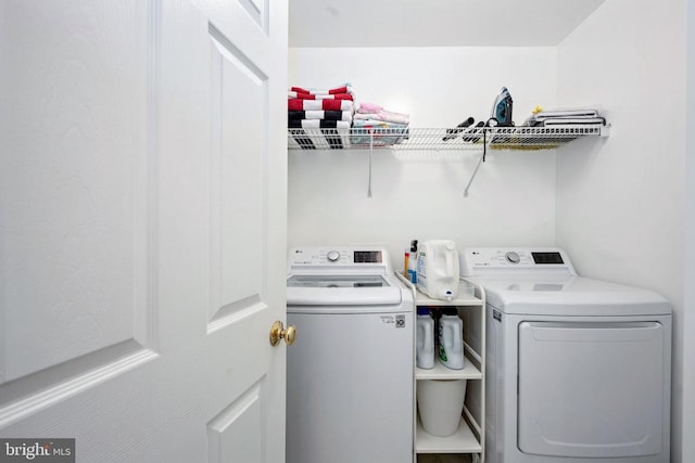 5915 Copper Mountain Dr W, Spotsylvania, VA 22553 - washroom with washer and clothes dryer