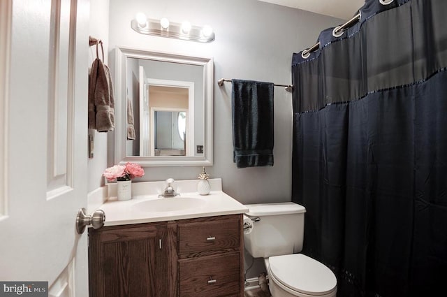 18691 Springs Rd, Jeffersonton, VA 22724 - full bathroom with vanity and a shower with curtain