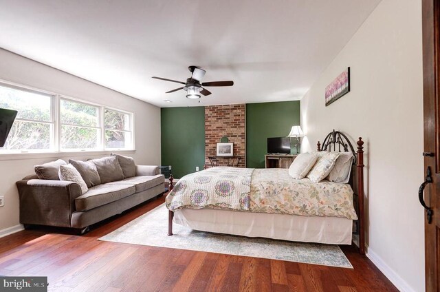 18691 Springs Rd, Jeffersonton, VA 22724 - bedroom featuring wood finished floors and a ceiling fan