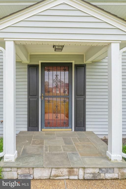 101 Deerwood Rd, Charlottesville, VA 22911 - property entrance with a porch