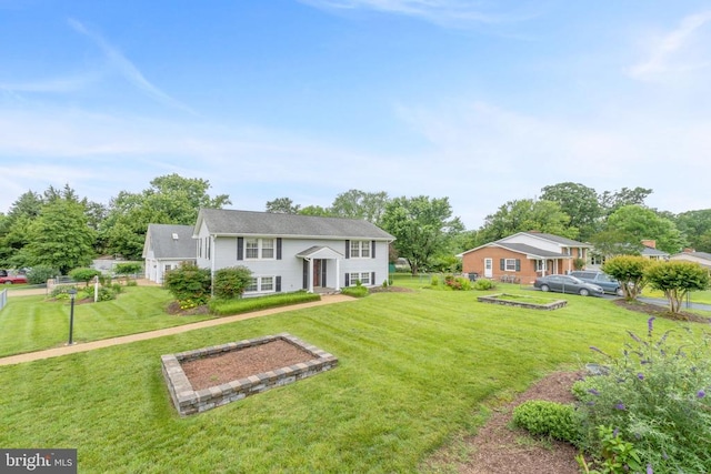 101 Deerwood Rd, Charlottesville, VA 22911 - view of front facade featuring a front yard