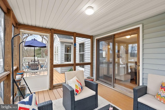 view of sunroom / solarium
