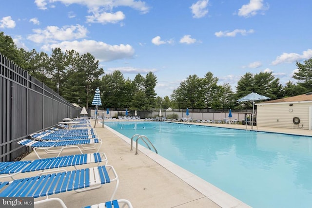 10804 Cobblestone Dr, Spotsylvania, VA 22553 - view of community pool