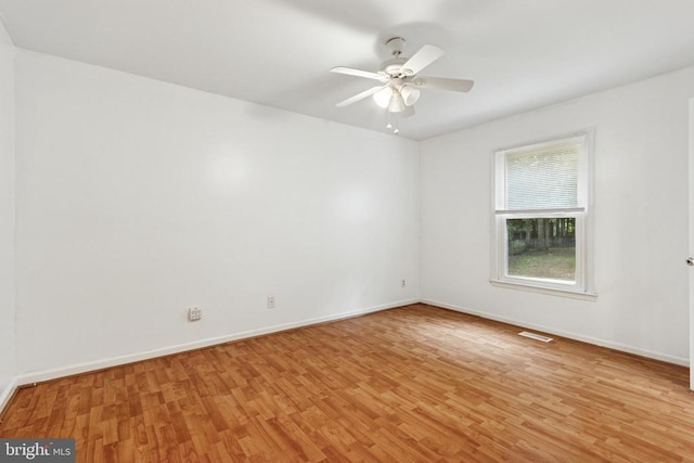 10804 Cobblestone Dr, Spotsylvania, VA 22553 - unfurnished room featuring light wood-style flooring and a ceiling fan