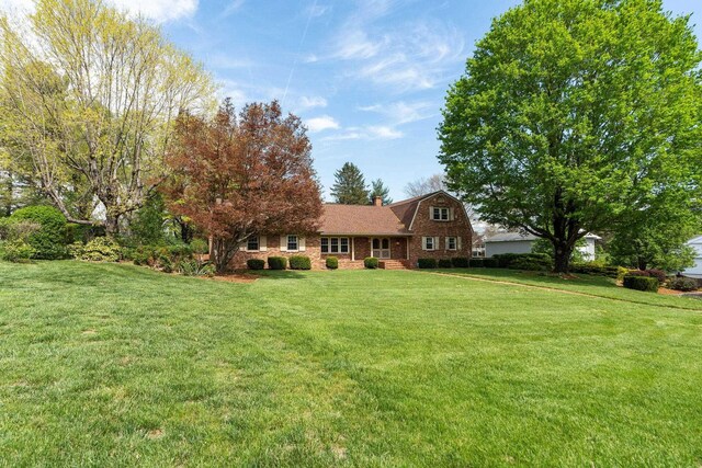812 Meadowbrook Rd, Waynesboro, VA 22980 - view of grassy yard