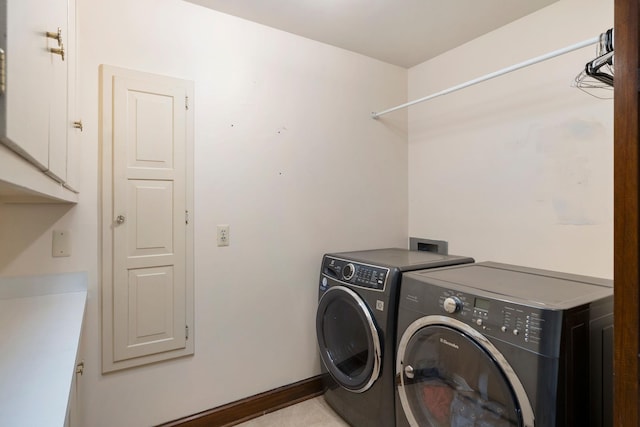 812 Meadowbrook Rd, Waynesboro, VA 22980 - washroom with cabinet space, independent washer and dryer, and baseboards