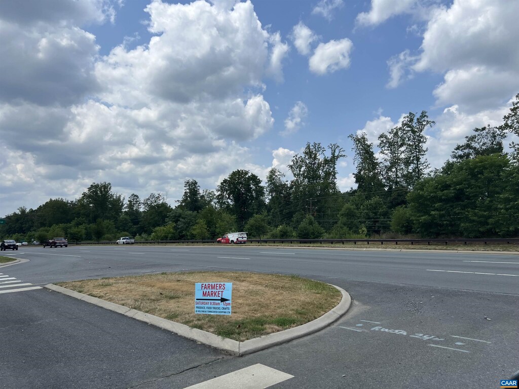 Seminole Trl, Charlottesville, VA 22911