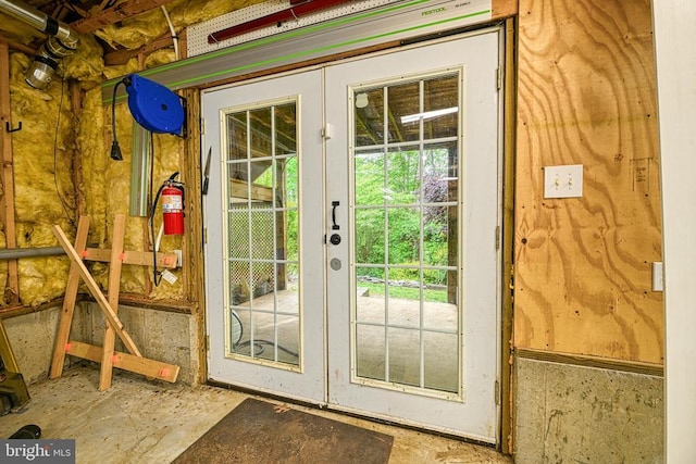 188 Byrd Point Ln, Louisa, VA 23093 - entryway with french doors