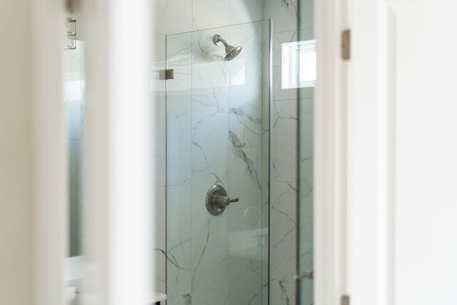 216 Spring Run Ln, Waynesboro, VA 22980 - full bath featuring a marble finish shower