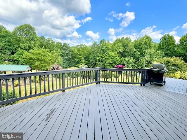 deck with area for grilling