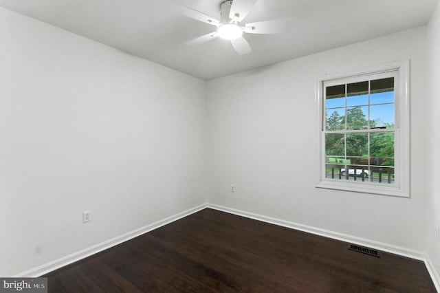 295 Jackson St, Warrenton, VA 20186 - spare room with dark wood-style flooring and ceiling fan