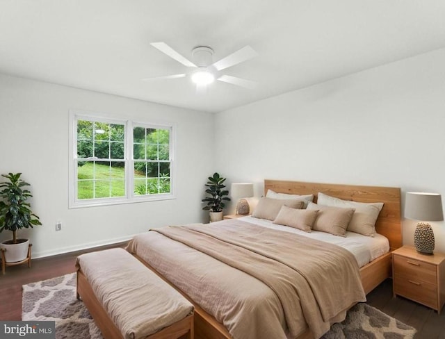 295 Jackson St, Warrenton, VA 20186 - bedroom with wood finished floors and ceiling fan